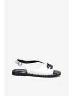 Sandały Na Płaskim Obcasie Z Ozdobą Eko Skóra Srebrne Tillireta Sandały Na Płaskim Obcasie Z Ozdobą Eko Skóra Srebrne Tillireta