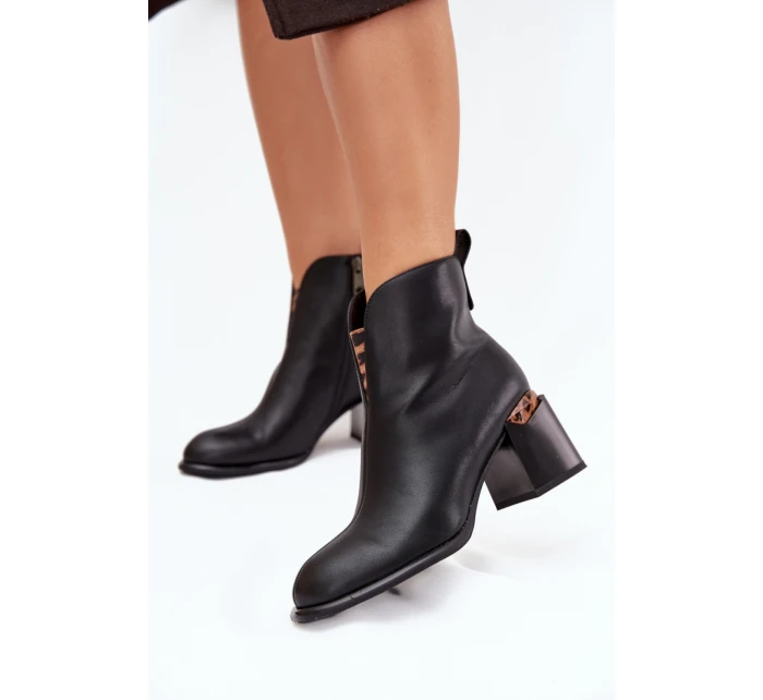 Topánky na podpätku model 217727 Krok vo veľkom štýle Topánky na podpätku model 217727 Krok vo veľkom štýle