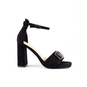 Výborné  sandály černé dámské na širokém podpatku