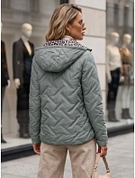 Kurtka damska przejściowa z kapturem zielona model 22350592 - FashionStreet Kurtka damska przejściowa z kapturem zielona model 22350592 - FashionStreet
