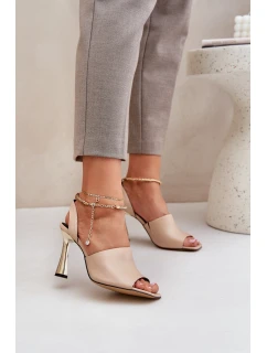 Skórzane Sandały Na Szpilce Z Ozdobną Bransoletą CheBello 4440 Beżowe