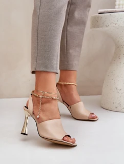 Kožené Sandály Na Jehlovém Podpatku S Ozdobným  Béžové model 21683561 - CheBello