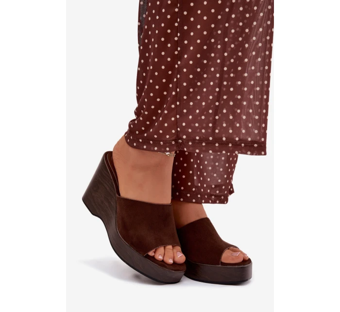 Ženské pantofle na platformě čokoládové Ravelia Ženské pantofle na platformě čokoládové Ravelia