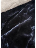 Tmavomodrá dámska zimná bunda s machovou kožušinovou podšívkou (B538-3046)