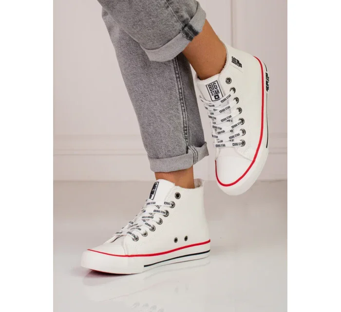 Krásné dámské bílé tenisky bez podpatku Krásné dámské bílé tenisky bez podpatku