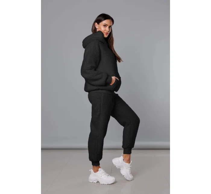 Teplý čierny teplákový dámsky komplet (YP-1104)