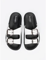 Moderní  nazouváky dámské bílé na plochém podpatku