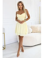 677-3 Šaty bez ramienok s vodným výstrihom a volánovou sukňou - maslovo žlté