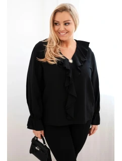 Dámská viskózová blůza Plus Size s volánem a ozdobnou broží černá