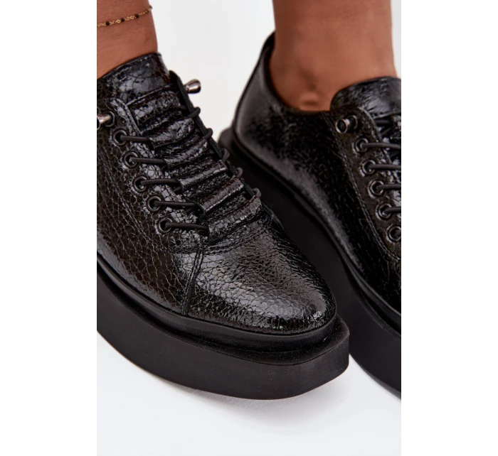 Dámske lakované topánky na platforme Artiker - čierne