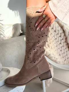 Dámské kozačky na podpatku – béžové model 21837085 - Kesi