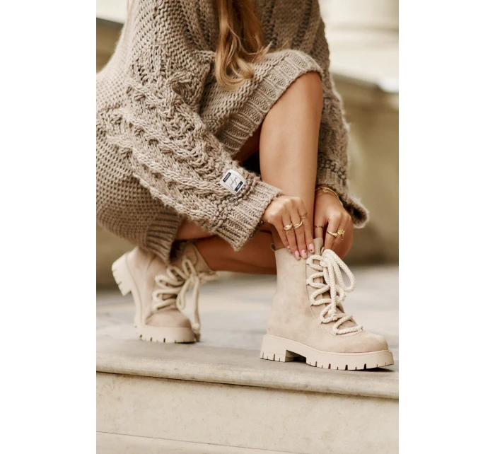 Ocieplane Botki Z Eko Zamszu Na Zamek Jasnobeżowe Caellita Ocieplane Botki Z Eko Zamszu Na Zamek Jasnobeżowe Caellita
