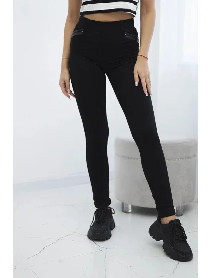 Nohavice s lemom na vrecku v čiernej farbe