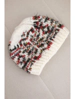 Dámska zimná vlnená čiapka s nórskym vzorom K354 ecru+red