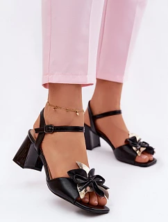 Dámské sandály na podpatku s ozdobným květem Vinceza 20283 Černé