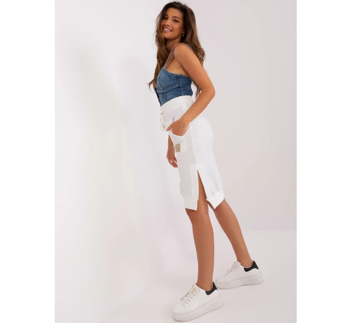 Spódnica TW SD model 21215650 ecru - FPrice Spódnica TW SD model 21215650 ecru - FPrice