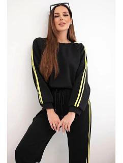 Dámský teplákový komplet model 21951909 s lampasy a volnou mikinou černý - K-Fashion