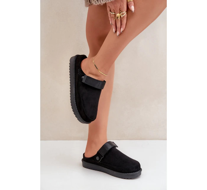 Zateplené dámské pantofle na platformě černé model 21680693 - Boto