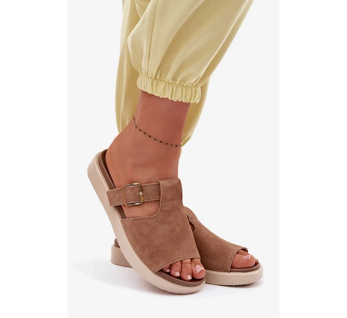 Žabky na platforme model 226519 Krok vo veľkom štýle