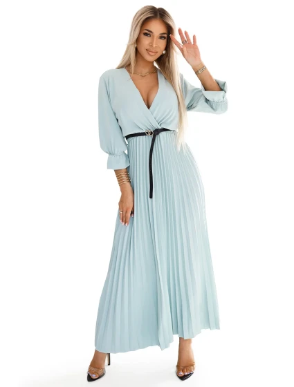 Plisované maxi šaty s výstřihem, páskem a 3/4 rukávy model 22155668 - numoco basic