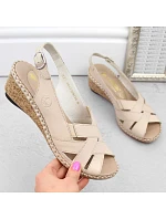 Pohodlné kožené sandále Rieker W RKR682 beige