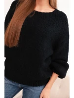 Dámsky čierny vlnený sveter s hrubým úpletom a dlhými rukávmi čiernej farby Dámsky čierny vlnený sveter s hrubým úpletom a dlhými rukávmi čiernej farby
