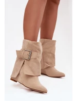 Topánky na podpätku model 217186 Krok vo veľkom štýle Topánky na podpätku model 217186 Krok vo veľkom štýle