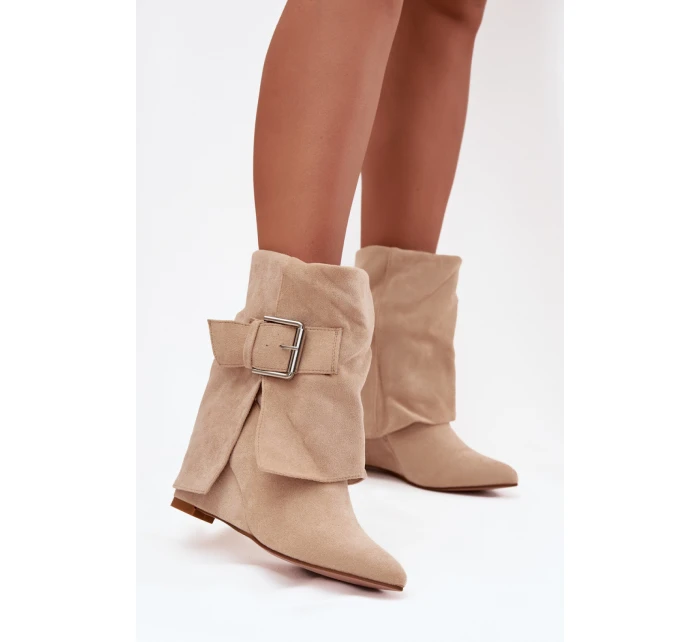 Topánky na podpätku model 217186 Krok vo veľkom štýle Topánky na podpätku model 217186 Krok vo veľkom štýle