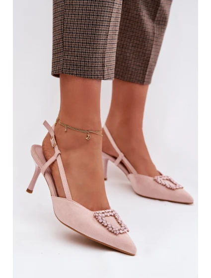 Sandále na podpätku model 224465 Vykročte štýlovo