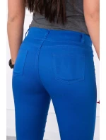 Farebné zadné džínsové nohavice