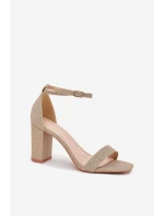 Sandále na podpätku model 215643 Krok vo veľkom štýle
