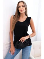 Dámska viskózna blúzka s volánovým výstrihom čierna