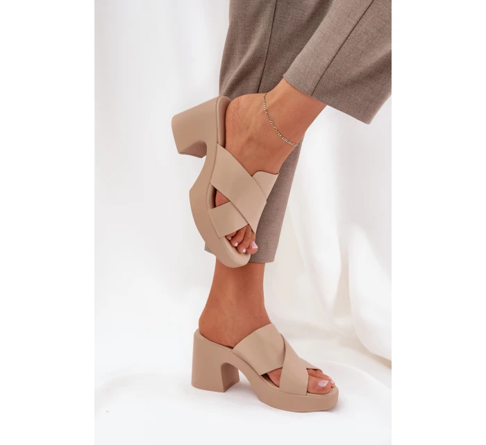 Lehké Pantofle Na Podpatku Z Eko Kůže Světle Béžové model 21684550 - Boto Lehké Pantofle Na Podpatku Z Eko Kůže Světle Béžové model 21684550 - Boto