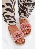 Klapki Damskie Na Platformie Z Ozdobnymi Kwiatkami Różowe Tessara Klapki Damskie Na Platformie Z Ozdobnymi Kwiatkami Różowe Tessara