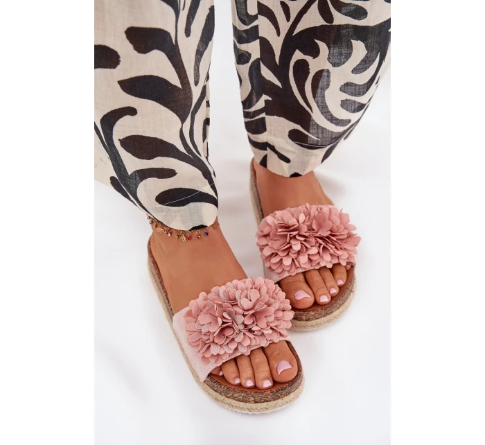 Klapki Damskie Na Platformie Z Ozdobnymi Kwiatkami Różowe Tessara Klapki Damskie Na Platformie Z Ozdobnymi Kwiatkami Różowe Tessara