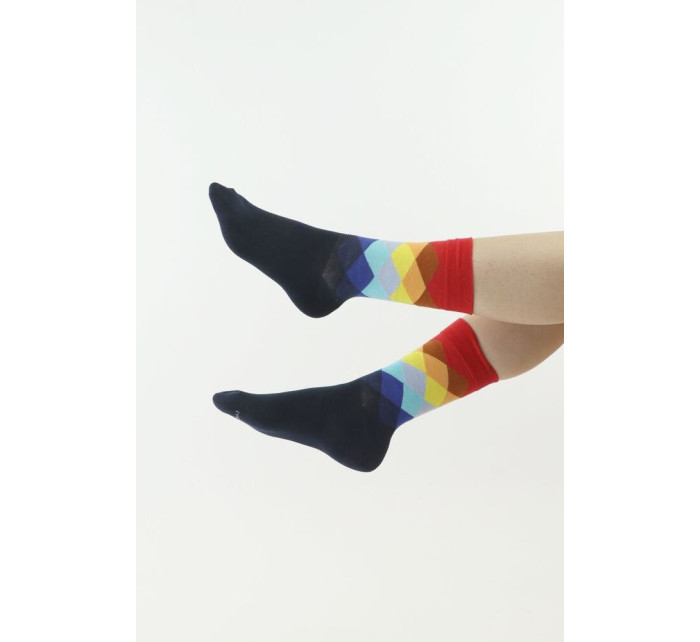 Elegantné ponožky Cube čierno-červené