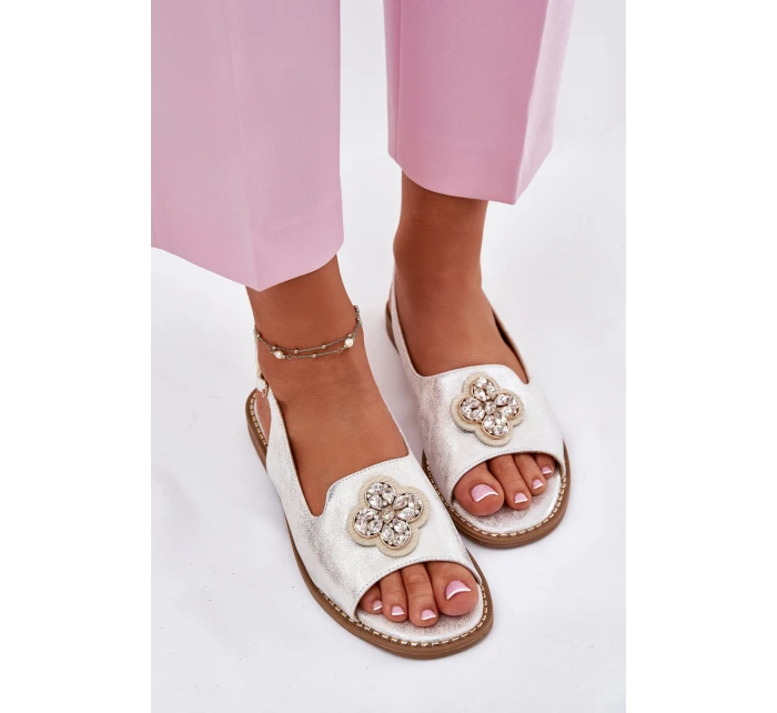 Sandały Damskie Na Płaskim Obcasie Z Ozdobnym Detalem S.Barski KV51-080 Srebrne