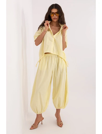 Šnúrové nohavice model 226226 Taliansko Moda