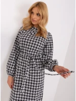 LK SK 509516 šaty.04 biela a čierna