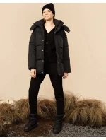 Dámska bunda OTHAW22TDJAF015 čierna - Outhorn Dámska bunda OTHAW22TDJAF015 čierna - Outhorn