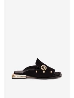 Semišové pantofle se zlatými ozdobami D&A CR61-3061 Černé