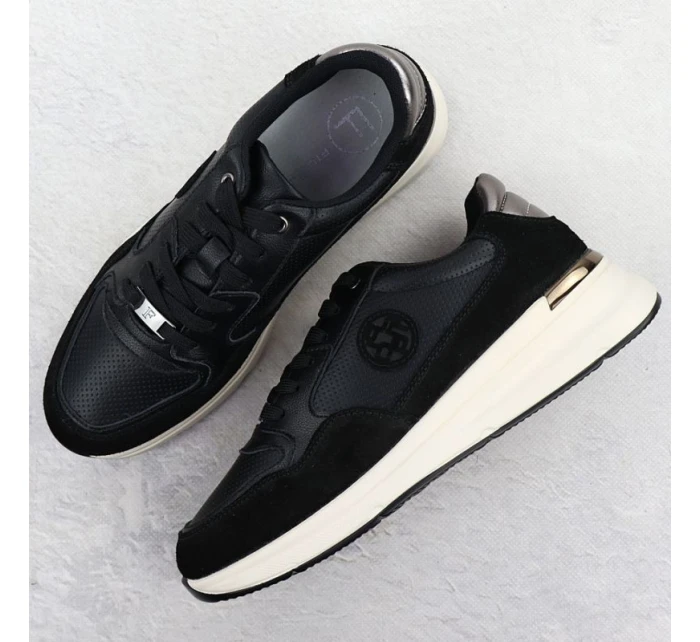 Dámske čierne kožené čižmy Filippo DP7106/25