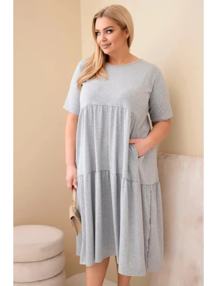 Dámské bavlněné šaty Plus Size s krátkým rukávem a volánem šedý melír