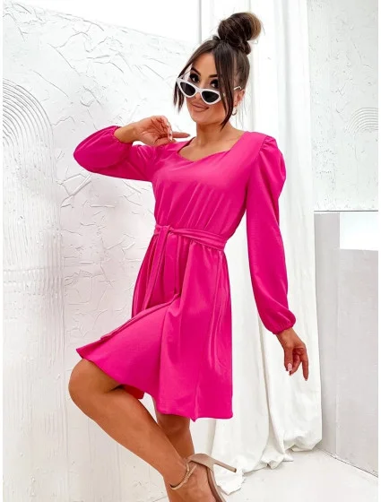 Elegantné šaty s rozšíreným spodným dielom vo fuchsiovej farbe (8249)