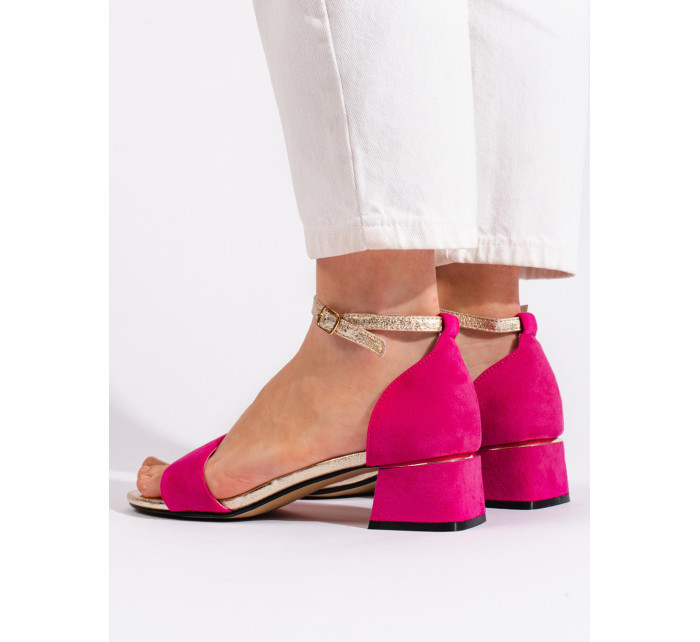 Módne dámske ružové sandále na širokom podpätku