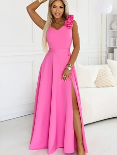 643-6 Elegantní večerní maxi šaty s rozparkem a růžemi - cukrově růžové