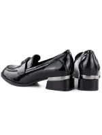 Dámské lakované polobotky s ozdobným podpatkem černé model 22015127 - VINCEZA Dámské lakované polobotky s ozdobným podpatkem černé model 22015127 - VINCEZA