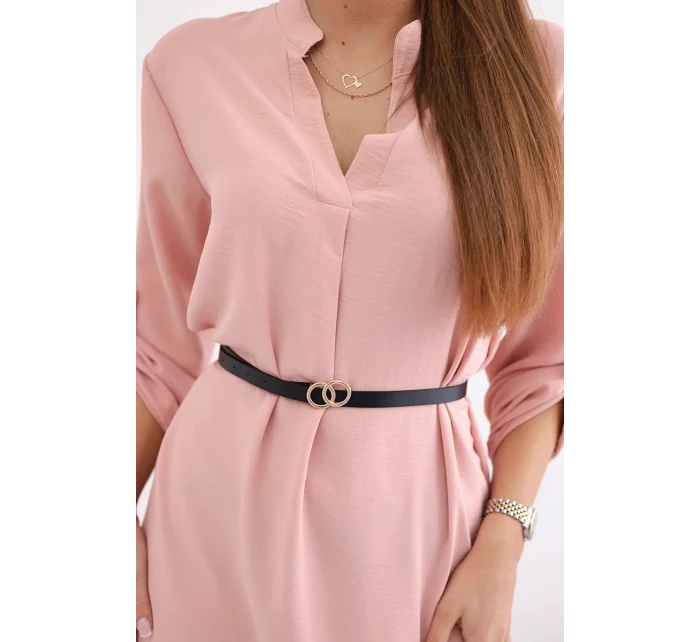 Šaty s dlhším chrbtom a pásom púdrovo ružové Šaty s dlhším chrbtom a pásom púdrovo ružové