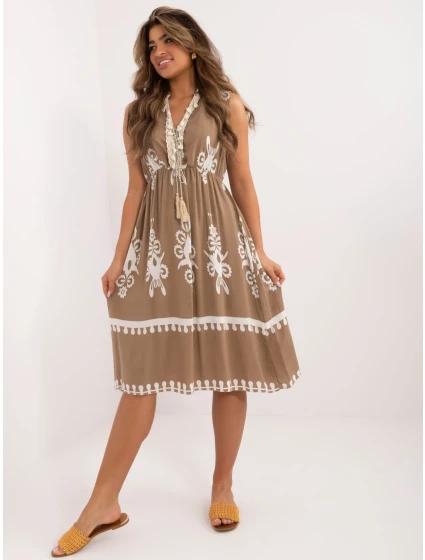 Šaty DHJ SK 12616.13 tmavo lila Šaty DHJ SK 12616.13 tmavo lila