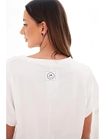 Dámska bavlnená blúzka s véčkovým výstrihom a krátkymi rukávmi biela